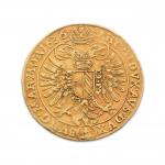BOHEME. FERDINAND II (1619-1637). 5 ducats. Prague. 1636. L'empereur debout...