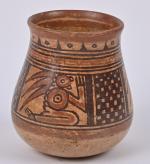 Vase à décor géométrique polychrome
Probablement Costa Rica, Ier millénaire apr....