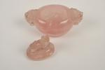 Chine XXe
Vase couvert en quartz rose à décor animalier. (Eclat).
H....