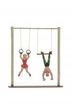 Quiralu, le cirque :
Sébastien et Dolly, deux acrobates. On y...
