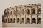 Edouard BALDUS
2 photographies, c. 1860
- Nîmes, amphithéâtre
Tirage albuminé. 30 x...