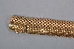 Bracelet en or jaune 18K 750 millièmes
composé de motifs en...