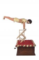 Gustave Vichy
"Gymnaste"
Clown équilibriste aux chaises : très bel automate avec...