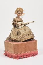 Farkas, joueuse de mandoline
Automate à tête et mains en porcelaine,...