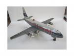 Japon, MT : DC-7C quadrimoteur  de la Japan Air...