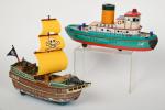 Japon, Modern Toys, deux bateaux dont pirates
battery toys en tôle...