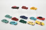 Norev et Minialuxe, 13 voitures 1/43e
en plastique de couleur (usures).