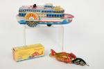 Japon, Modern Toys, Show Boat avec roue à aubes
Battery Toy,...