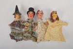 Quatre marionnettes à gaine
en terre de pipe, vers 1960 (accident...