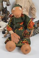 Trois marionnettes à fils, Asie :
Sri Lanka, rare marionnette (H....