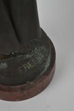 Emmanuel FREMIET (1824-1910) 
Credo
Epreuve en bronze à patine médaille (quelques...