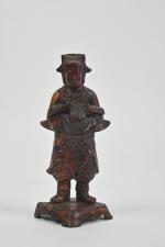CHINE - Dynastie MING  (1368 - 1644)
Statuette d'attendant debout...