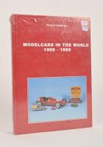 Ouvrage de Paolo Rampini, 
"Modelcars  in the world 1900-1985"....