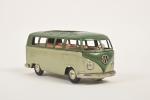 Japon, Bandai : minibus Volkswagen 
à friction gris et vert....