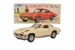 Japon, Ichida : "Corvette M-101"
crème. Battery Toy. Neuve, en boîte....