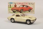 Japon, Ichida : "Corvette M-101"
crème. Battery Toy. Neuve, en boîte....