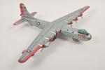 Bandaï, Japon : bombardier Convair B-36 
à friction à six...