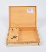 Boîte à cigarettes Suisse (Ed. Laurens)
en bois et papier contenant...