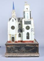 Maquette de cathédrale en bois peint, 
avec musique et défilé...
