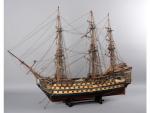 Maquette de canonnière anglaise du XVIIème siècle à trois mâts,...