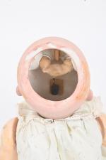 Bébé allemand tête porcelaine
moule 201, taille 9, par Schuetzmeister &...