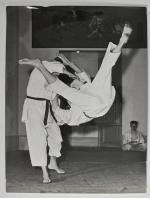 André Steiner (1901-1978)
Judo
Tirage argentique, cachet du photographe en noir
24 x...