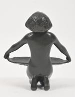 Guillaume LAPLAGNE (XIX-XX)
Nubienne au plateau
Epreuve en bronze à patine noire...