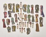 Poupées à habiller en carton,
fin XIXème, 24 robes (14 cm),...