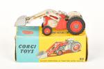 CORGI TOYS, Massey-Ferguson 65 tractor with shovel (pelle) réf. 53...