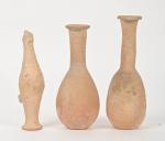 Trois vases à onguent en céramique
Bassin méditerranéen. III-Ier s. av....