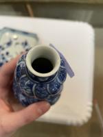 CHINE ET JAPON - XXe siècle
Deux porcelaines à décor en...