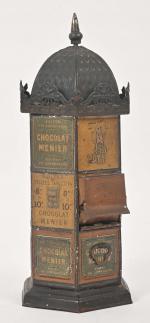 Chocolat Menier
Le kiosque, premier modèle.
H. : 28 cm. (Légèrement frotté).