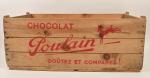 Chocolat Poulain
Caisse en bois, 30 x 75 x 46 cm,...