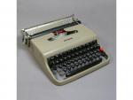 Machine à écrire MECA, LETTERA 22 BEIGE, de 1950, designer...