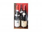 5 bouteilles de vin dont 4 bouteilles de Bourgogne et...