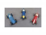 Dinky Toys France, trois automobiles de course :