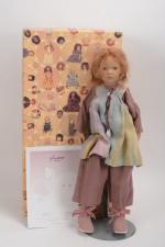 Annette Himstedt, "Dorle"
poupée en vinyle habillée dans sa boîte, exemplaire...