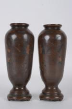Chine début XXe siècle
Paire de petits vases en bronze à...