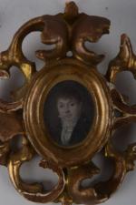 (=/111) Ecole fin XVIIIe siècle
Portrait de jeune homme à la...