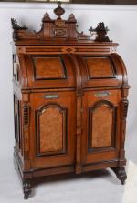 Wooton "Extra Grade cabinet Secretary, ca. 1874-1884"

Rare secrétaire de style...