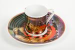 Anamorphose
Tasse à café et sa soucoupe en porcelaine contemporaine modèle...