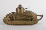 Belle maquette en bronze de char français
à chenilles, 1914-1918, portant...