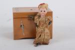 Gisèle, petite boîte à musique
avec poupée danseuse, tête porcelaine, (mécanisme...