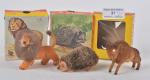 Allemagne, trois figurines animalières en boîte : 
lion réf. 14,...