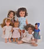 Six poupées diverses vers 1940-60,
habits d'origine : composition (46 cm),...