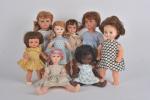 Bella, huit poupées diverses vers 1940-50 :
composition et caoutchouc, habits...