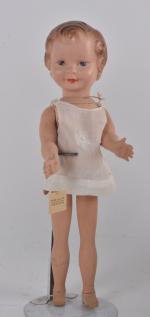 Gégé, poupée tête pleine modelée
en céramique, corps marcheur, étiquette. 40...