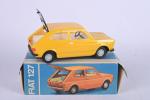 Anker, Fiat 127 à friction en plastique jaune, 
échelle 1/20ème....