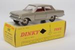 DINKY TOYS FRANCAIS : (1)
Opel Rekord, grise, intérieur rouge, réf....