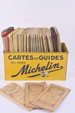Michelin
Bac pour cartes et guides, avec cartes.